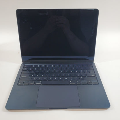 2022 Apple MacBook Air 13.6" M2 8C GPU 3.5GHz 8GB RAM 256GB SSD MLY33LL/A