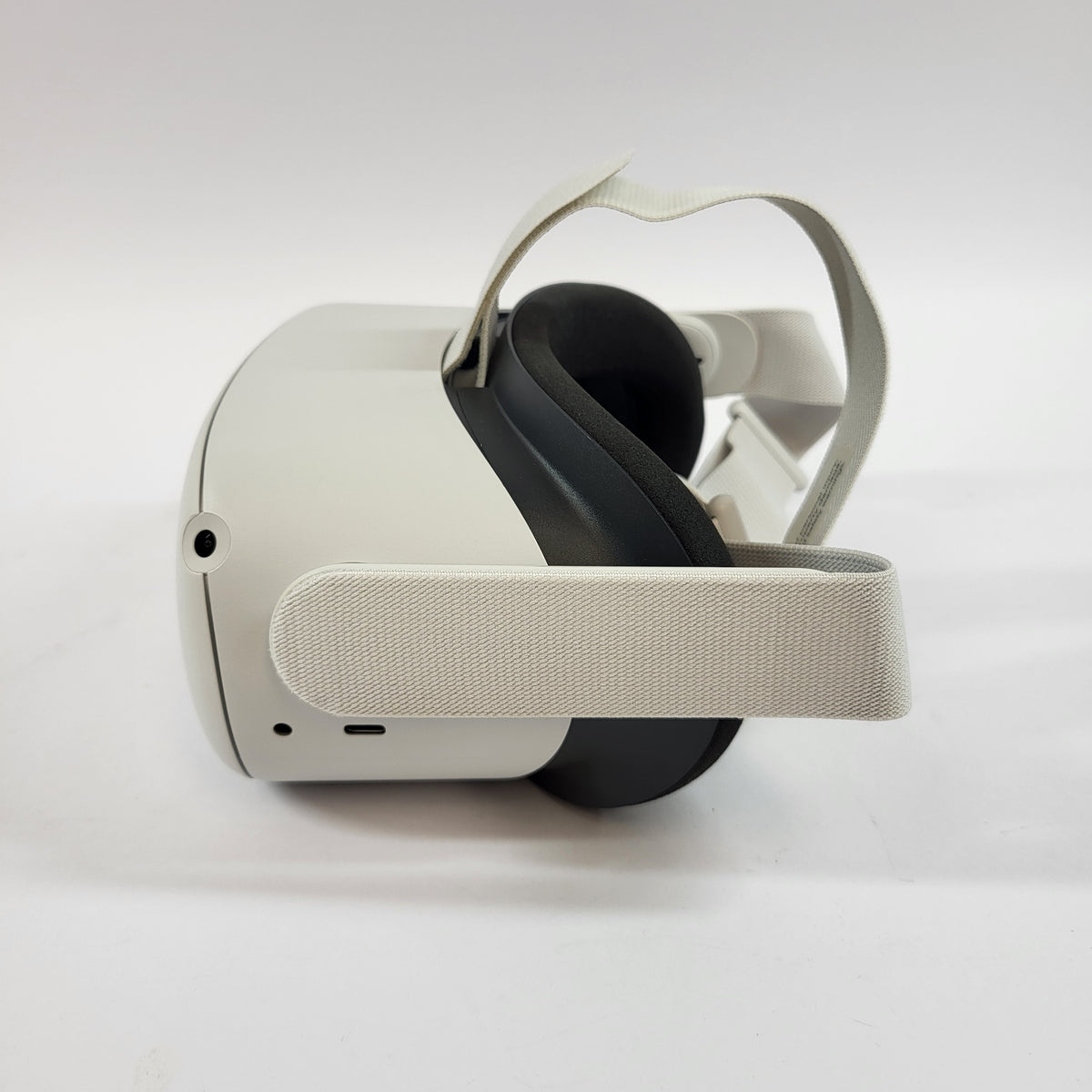 Meta Quest 2 128GB Standalone All-in-One VR Headset KW49CM