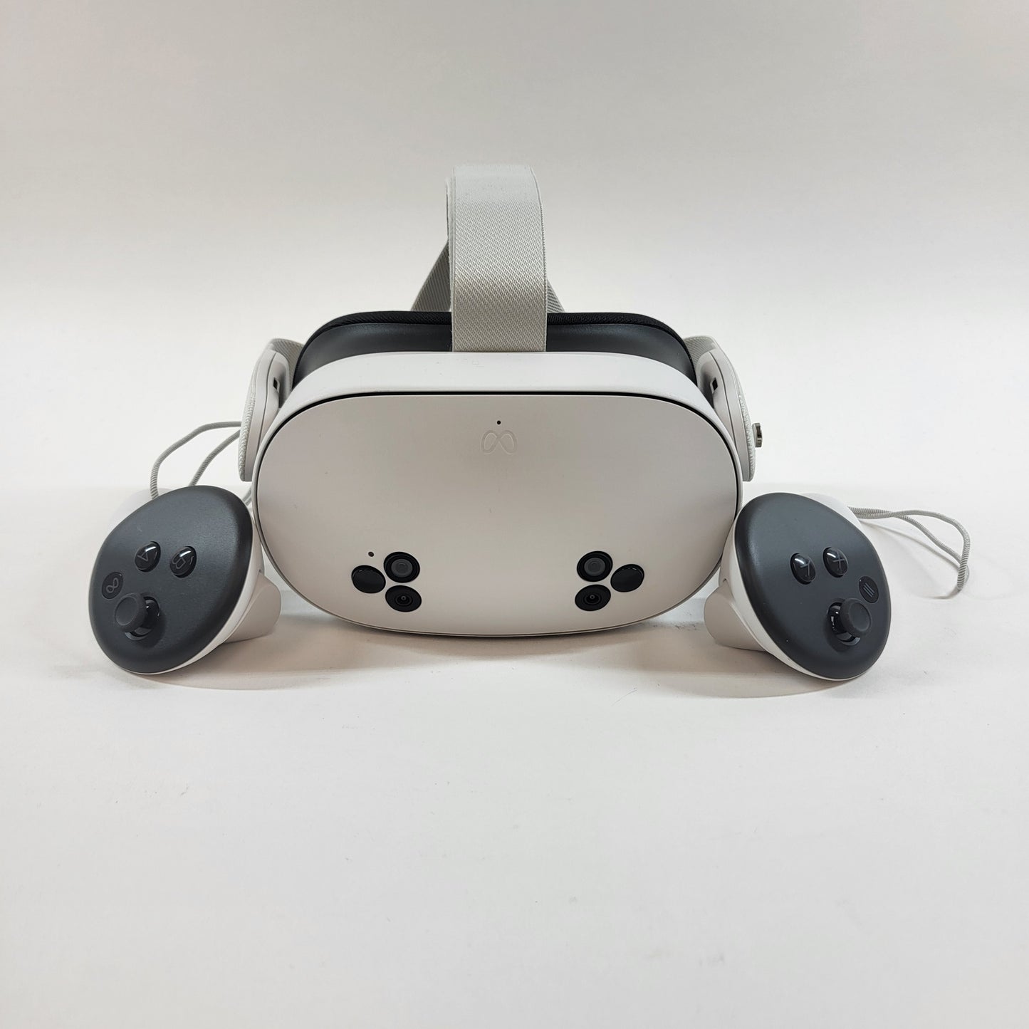 Meta Quest 3S 128GB Standalone All-in-One VR Headset P97