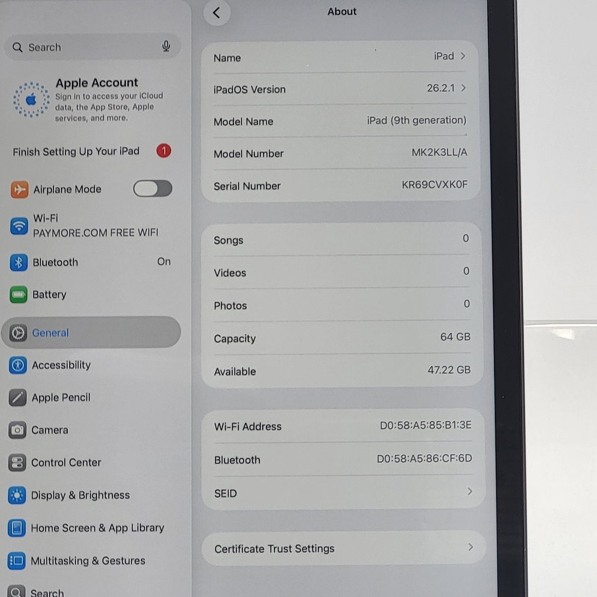 WiFi Only Apple iPad 9th Gen 64GB 26.2.1 Space Gray MK2K3LL/A