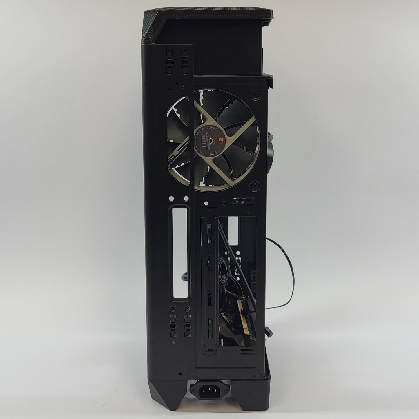 Cooler Master NCORE  Mini ITX Pc Case 100 MAX