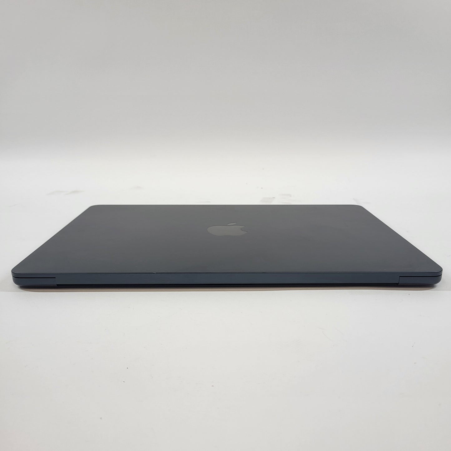 2024 Apple MacBook Air 13.6" M3 8C GPU 4.0GHz 8GB RAM 256GB SSD A3113 READ