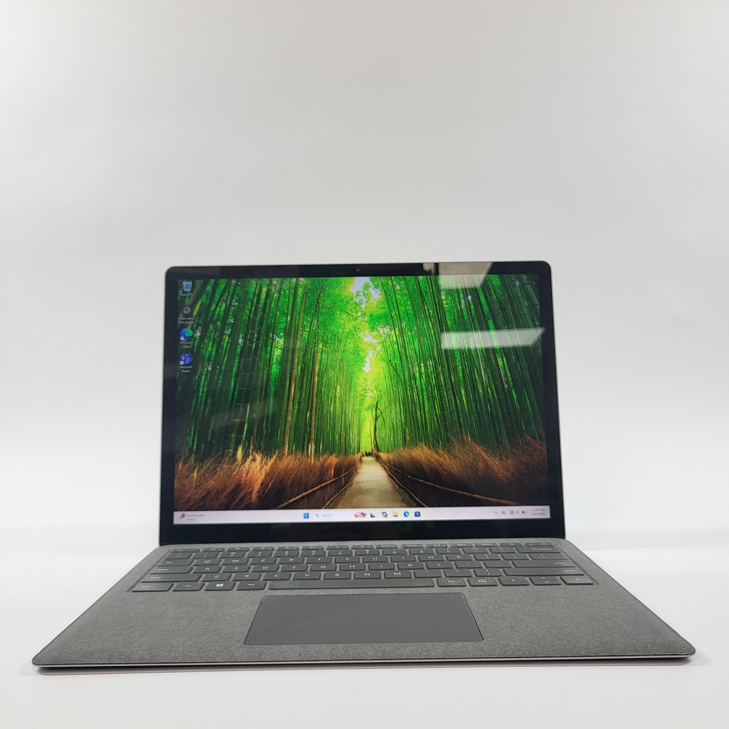 Microsoft Surface Laptop 4 1950 13.5" i5-1145G7 2.6GHz 8GB RAM 256GB SSD