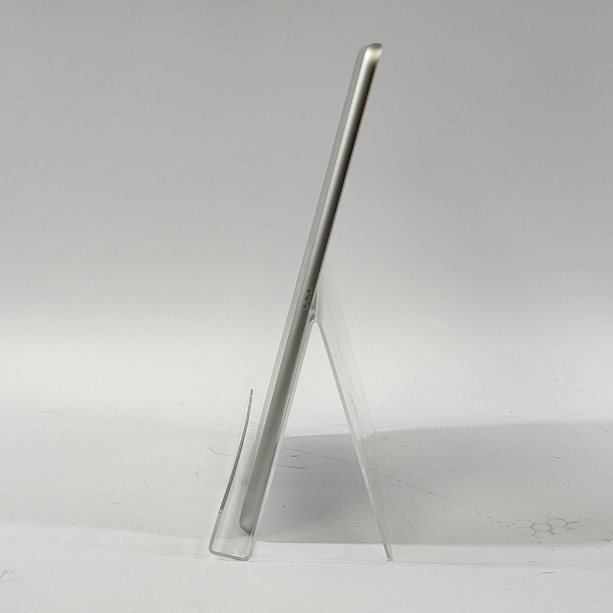 WiFi Only Apple iPad 8th Gen 128GB Silver MYLE2LL/A