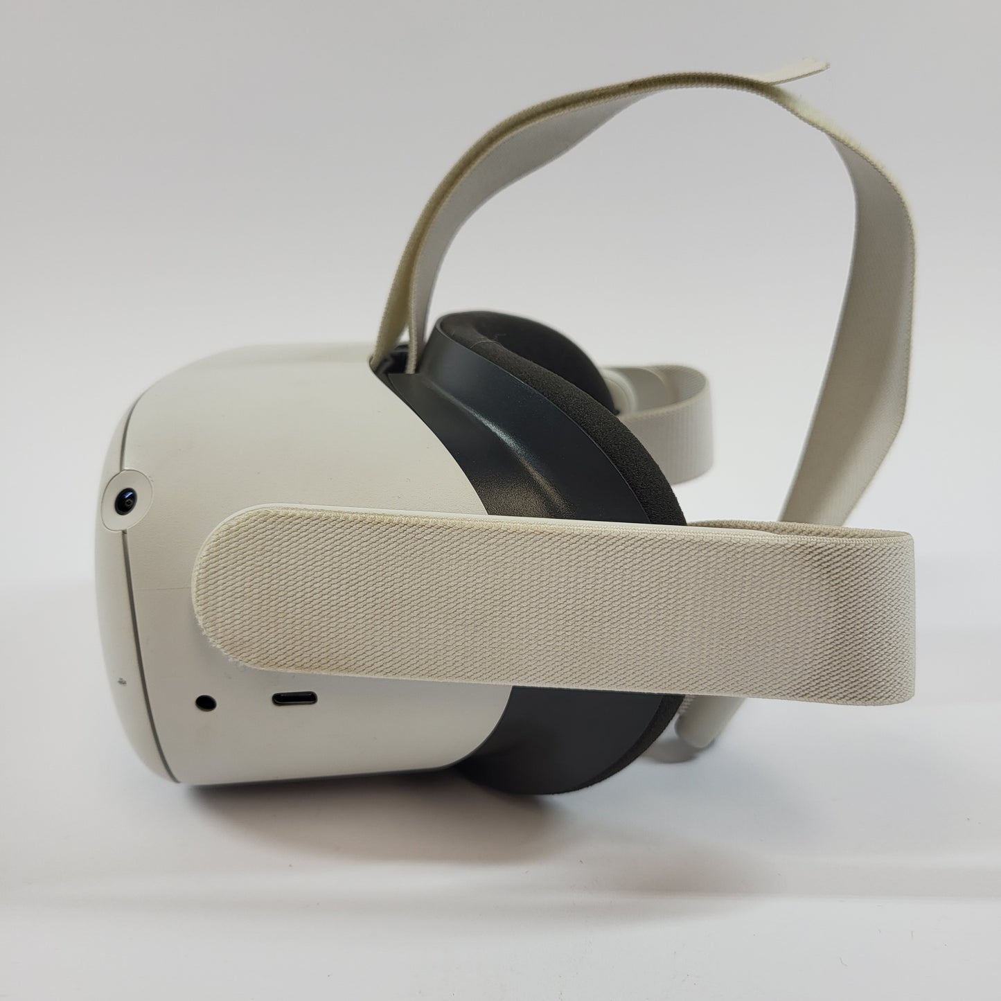 Meta Quest 2 128GB Standalone All-in-One VR Headset KW49CM