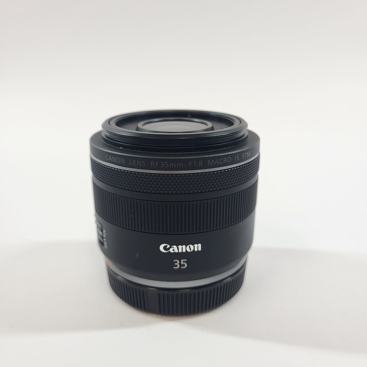 Canon RF Wide Angle 35mm f/1.8 IS STM Auto & Manual Lens