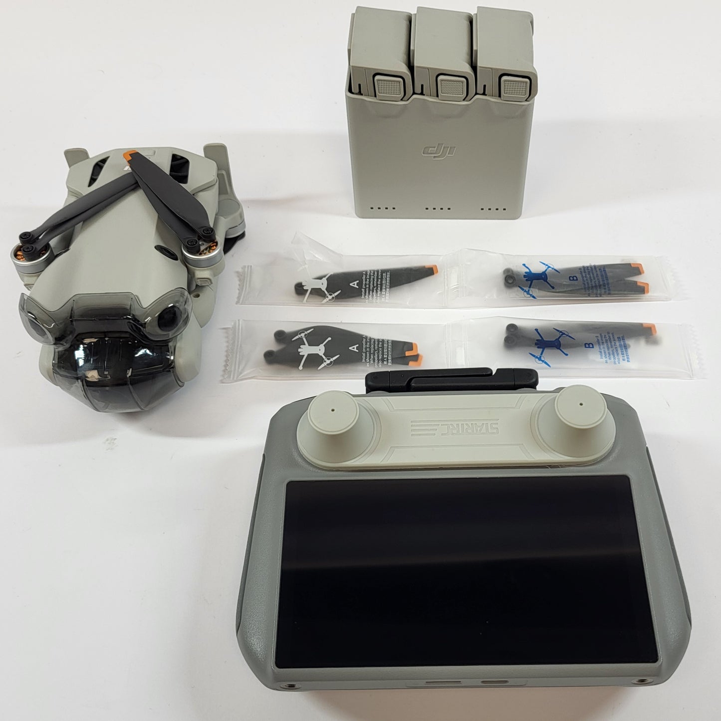 DJI Mini 4 Pro Camera Drone MT4MFVD