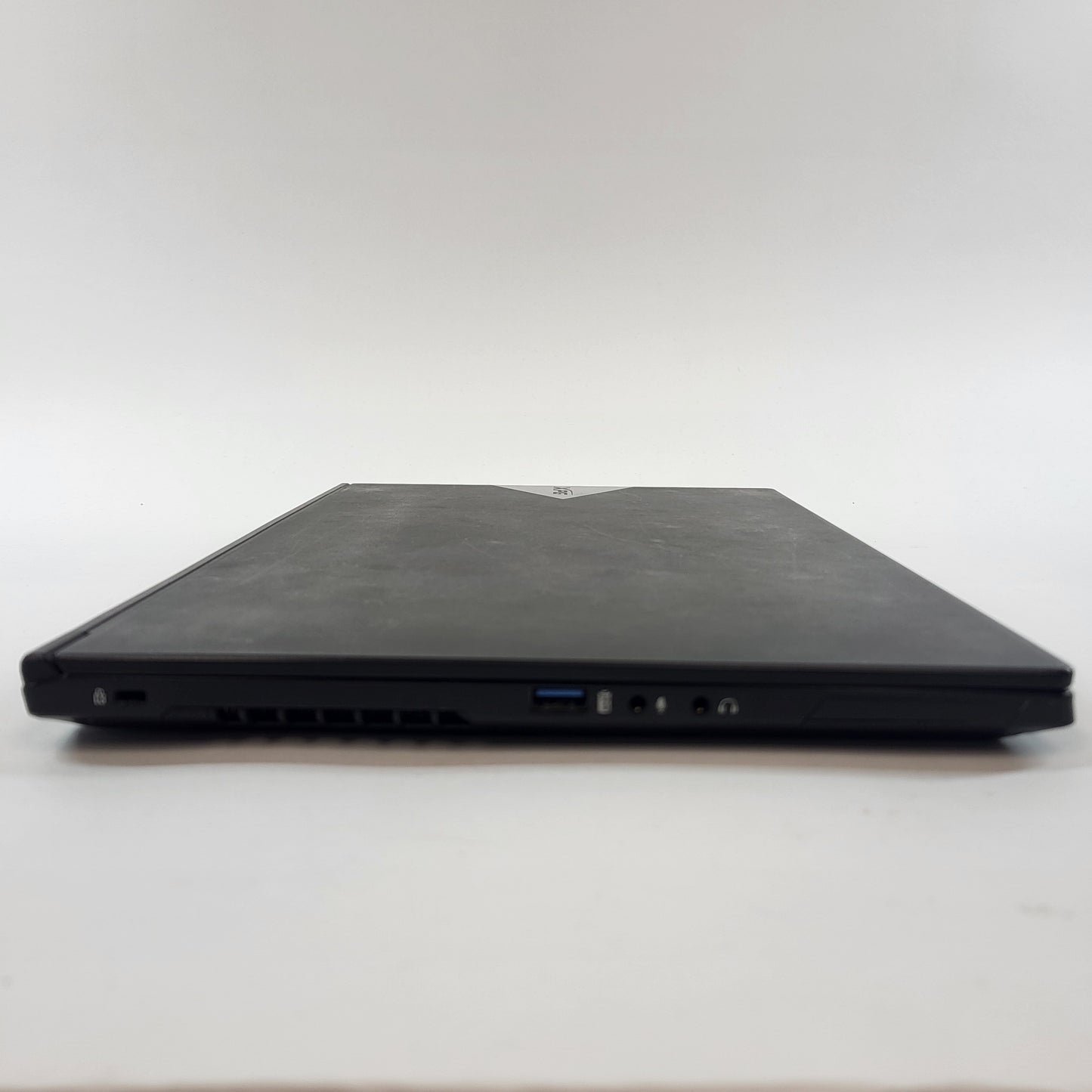 adata XENIA 15 14.1" i7-9750H 2.6GHz 32GB RAM 1TB SSD GeForce GTX 1660 Ti