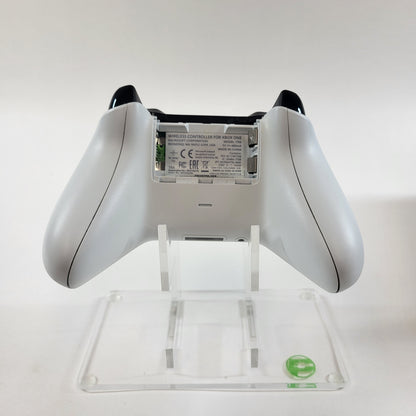 Microsoft Xbox One Wireless Controller Black/White 1708 READ