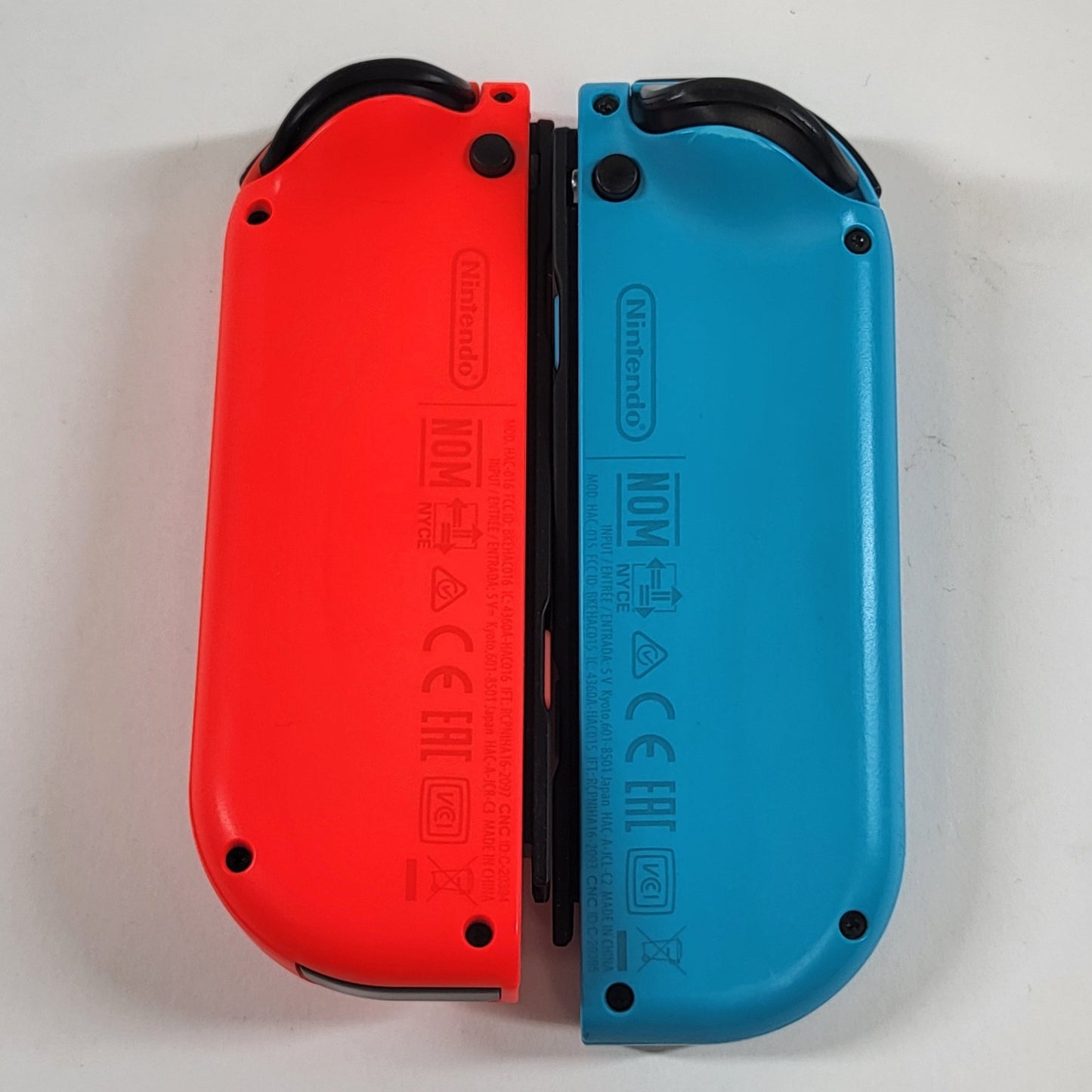 Nintendo Switch v2 Video Game Console HAC-001(-01)  Red/Blue