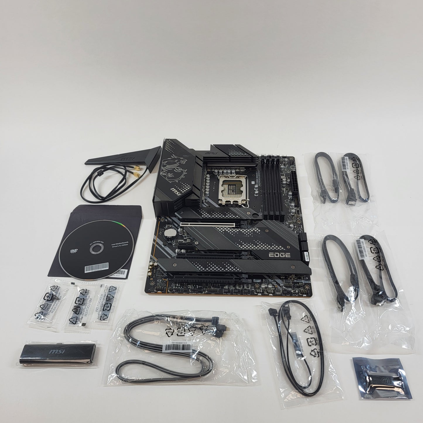 MSi Z690 MAG EDGE WIFI LGA 1700 ATX Intel DDR4 Motherboard