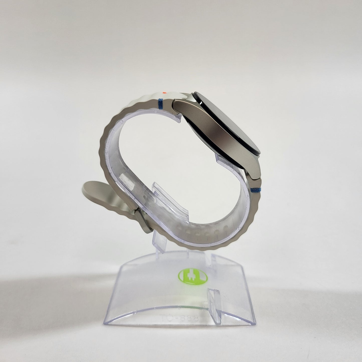 Unlocked Samsung Galaxy Watch7 Aluminum Smartwatch SM-L305U