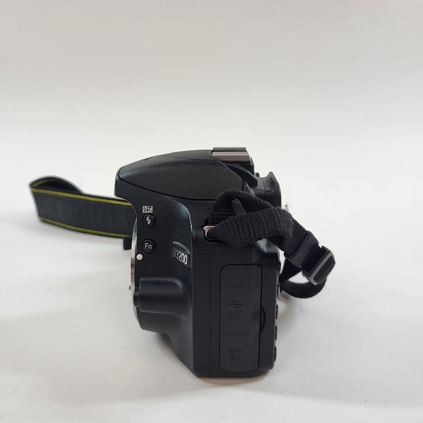 Nikon D3200 24MP Digital SLR DSLR Camera 2472 Shutter Count READ