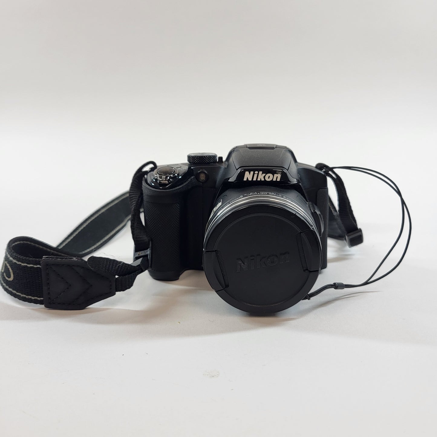 Nikon COOLPIX P510 16.1MP Digital Point And Shoot Camera