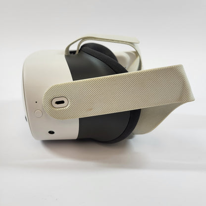 Meta Quest 3S 128GB Standalone All-in-One VR Headset P97