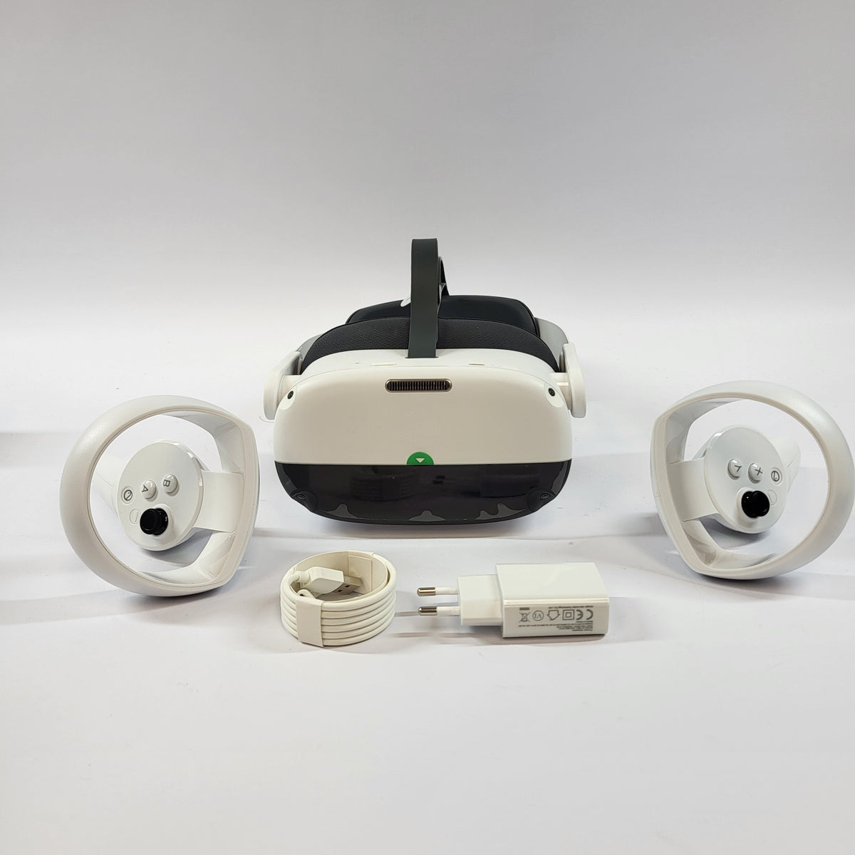 Pico Neo 3 Link 256GB Standalone All-in-One VR Headset A7H10 READ