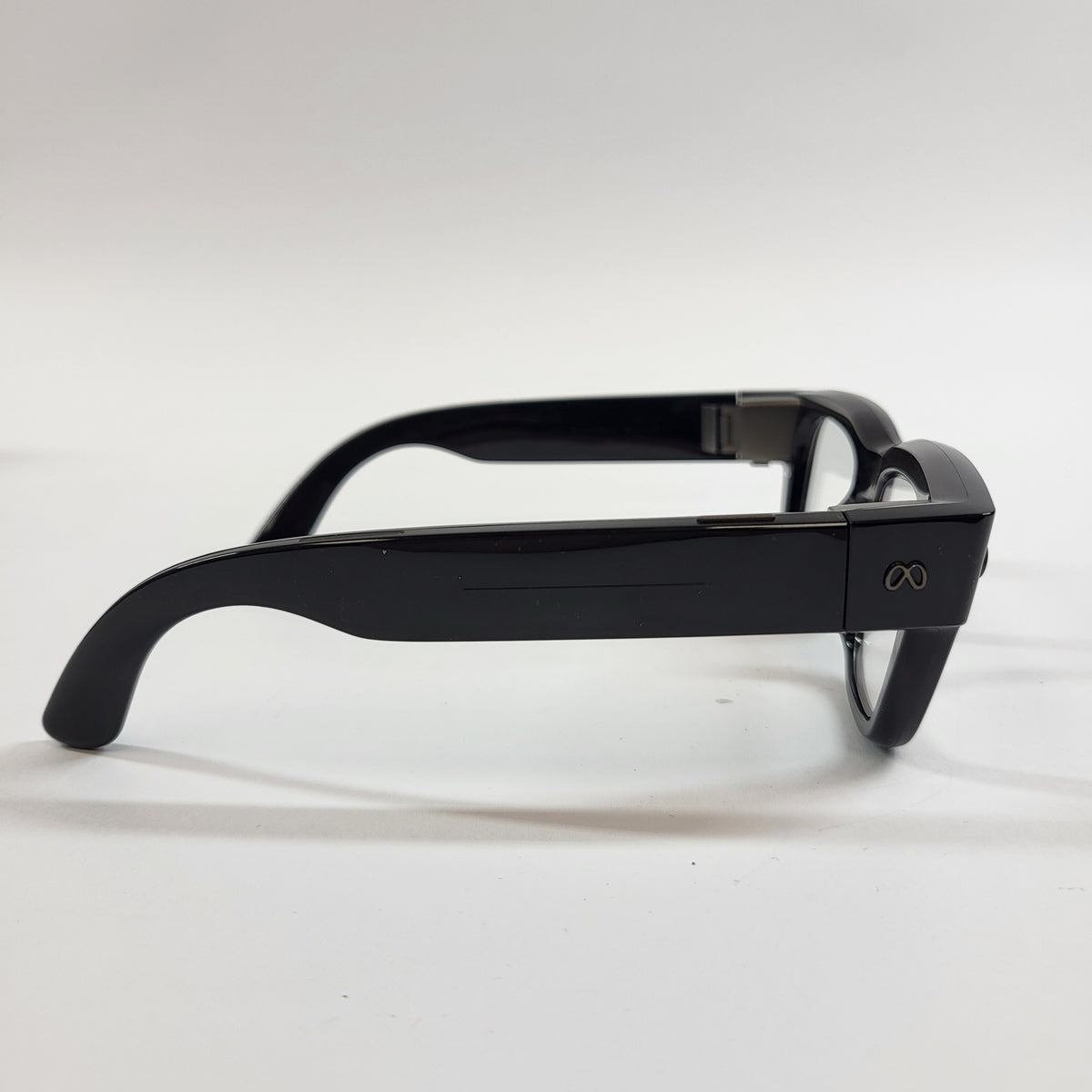 Ray-Ban Meta Display & Neural Band Shiny Black Transitions AI Smart Glasses