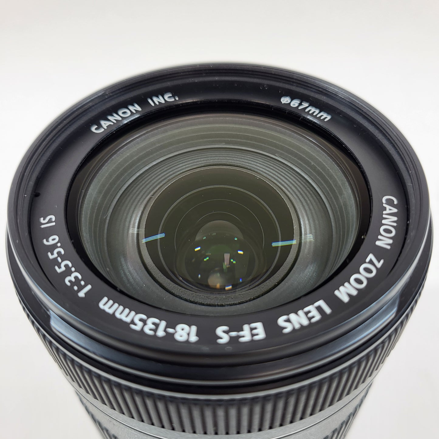 Canon EF-S 18-135mm f/3.5-5.6 Auto & Manual Lens
