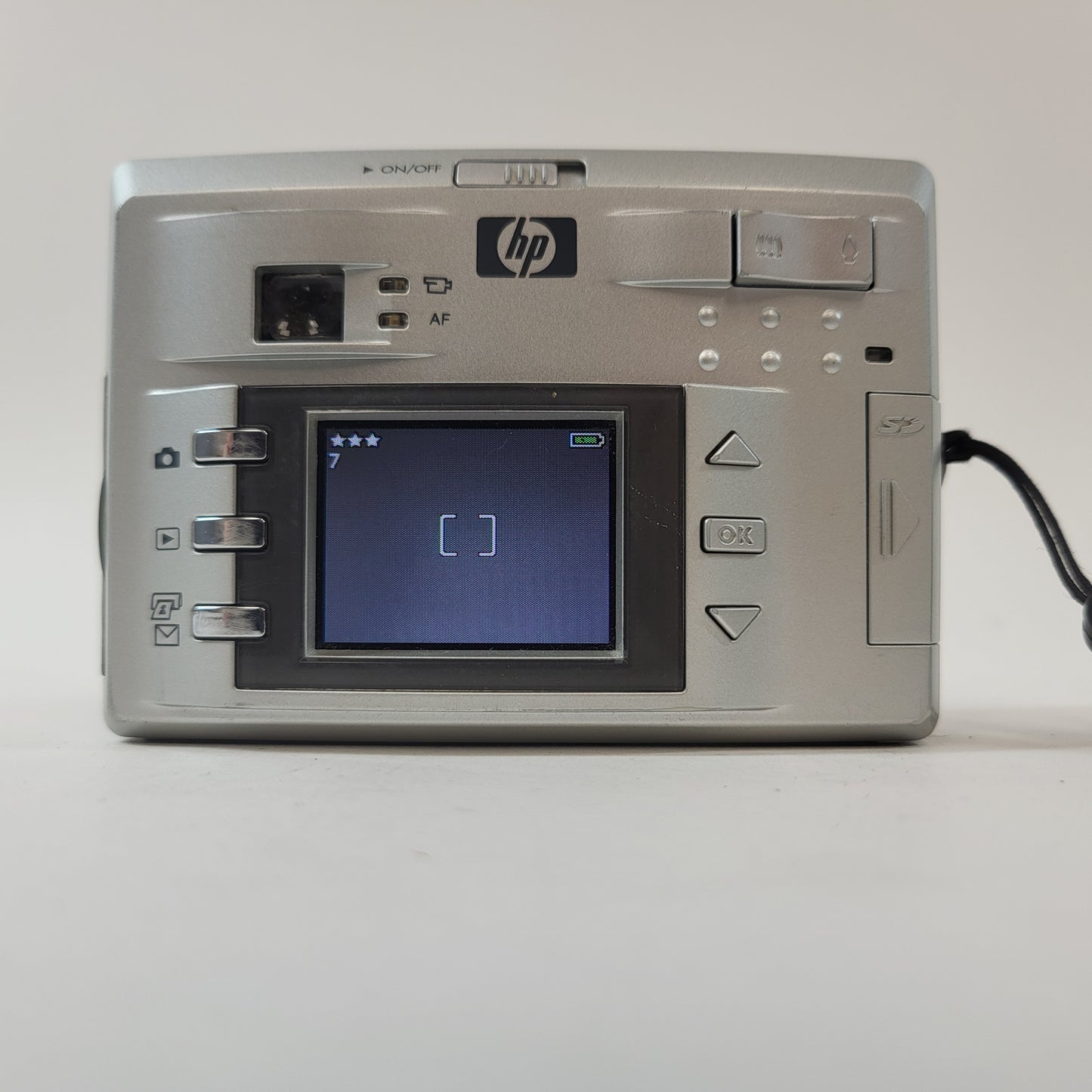 HP Photosmart 735 Q2209A 3.2 MP Compact Digital Camera