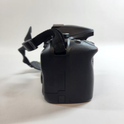 Nikon D3400 24MP Digital SLR DSLR Camera 4509 Shutter Count