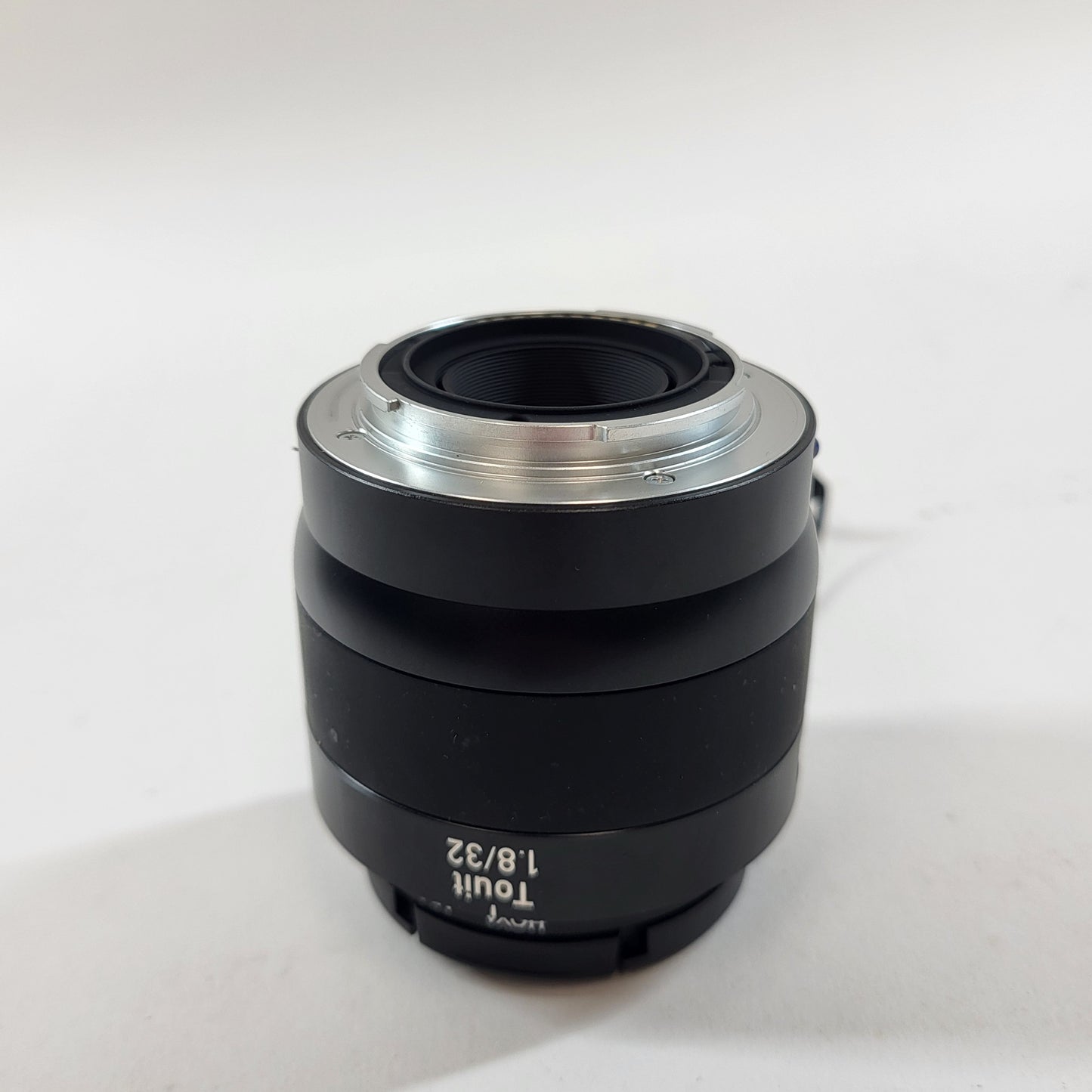 Zeiss 32mm f/1.8 32mm f/1.8 For Sony E-Mount Auto & Manual Lens
