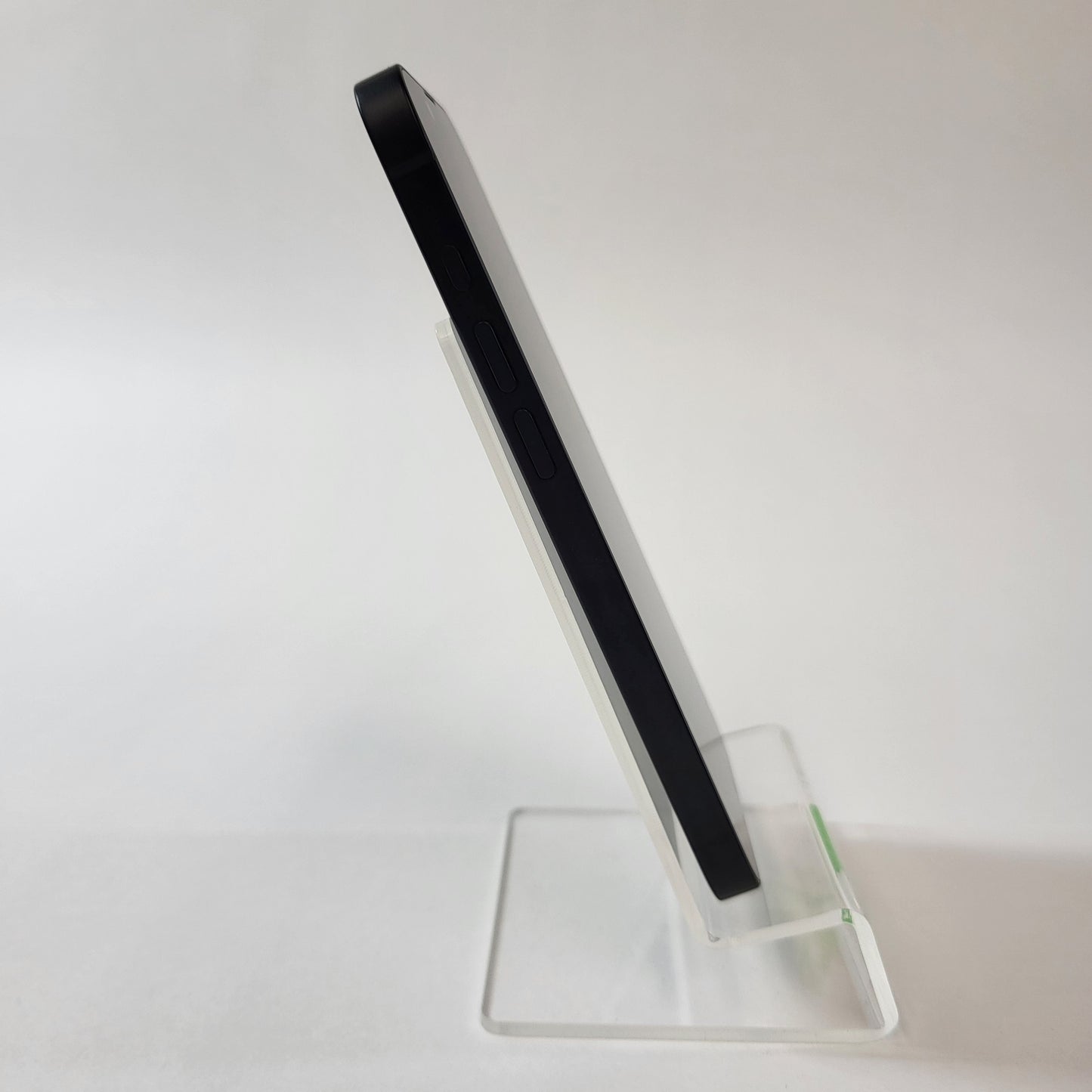 Factory Unlocked Apple iPhone 16e 128GB Black MD0D4LL/A