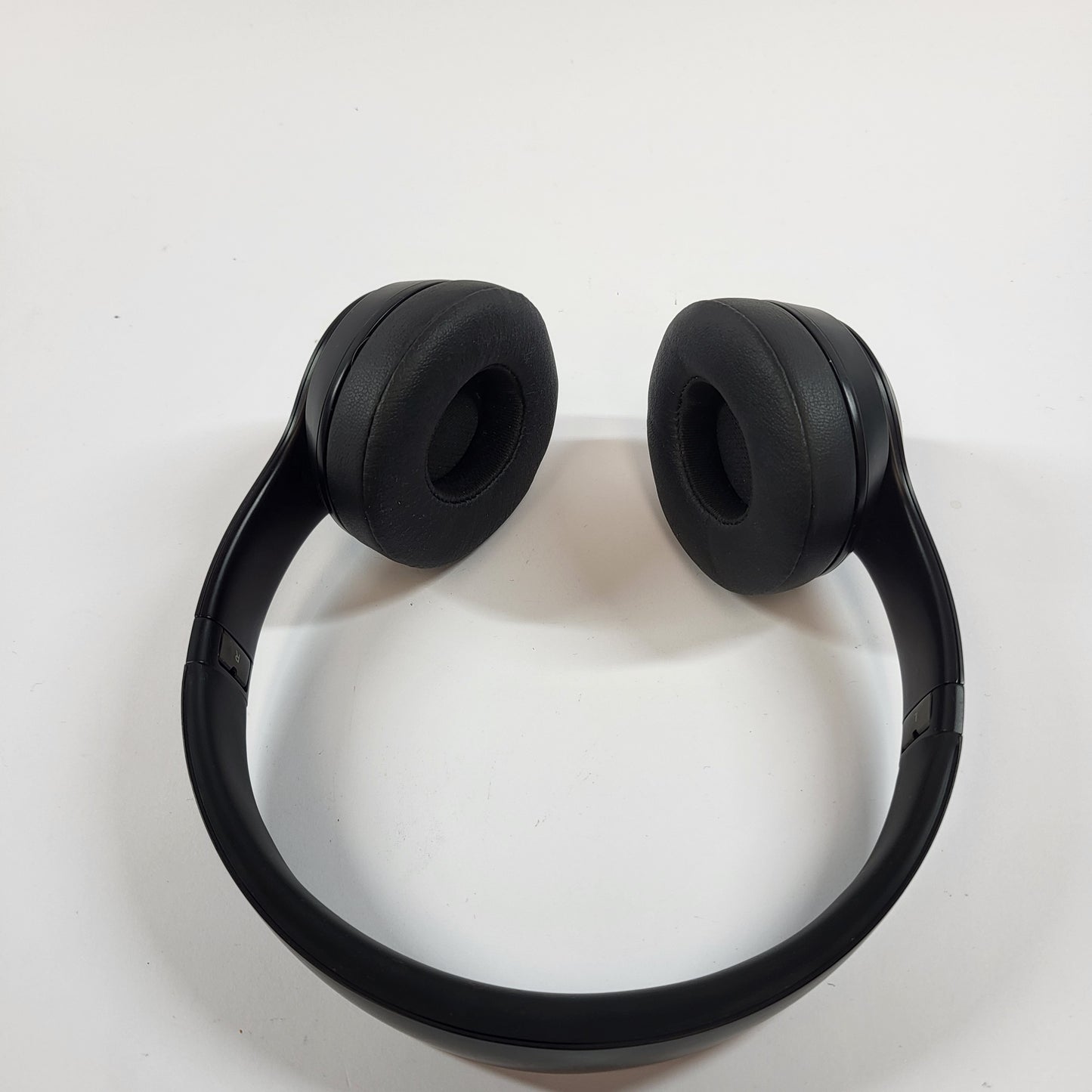 Beats Solo3 Wireless On-Ear Bluetooth Headphones Black A1796