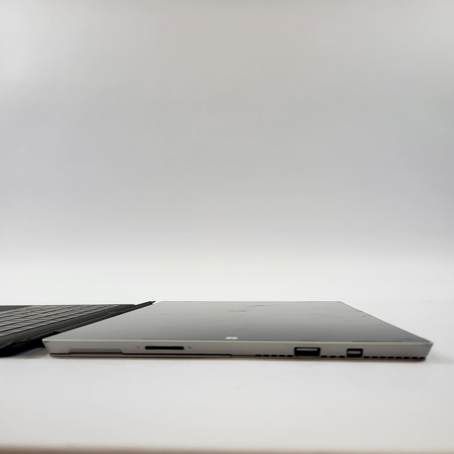 Microsoft Surface Pro 3 12" i5-4300U 1.9GHz 8GB RAM 256GB SSD