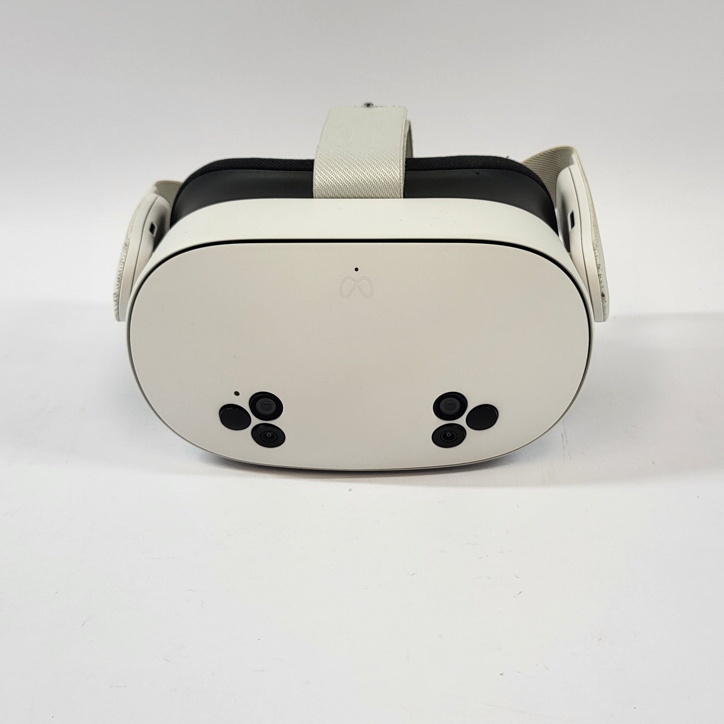 Meta Quest 3S 128GB Standalone All-in-One VR Headset P97