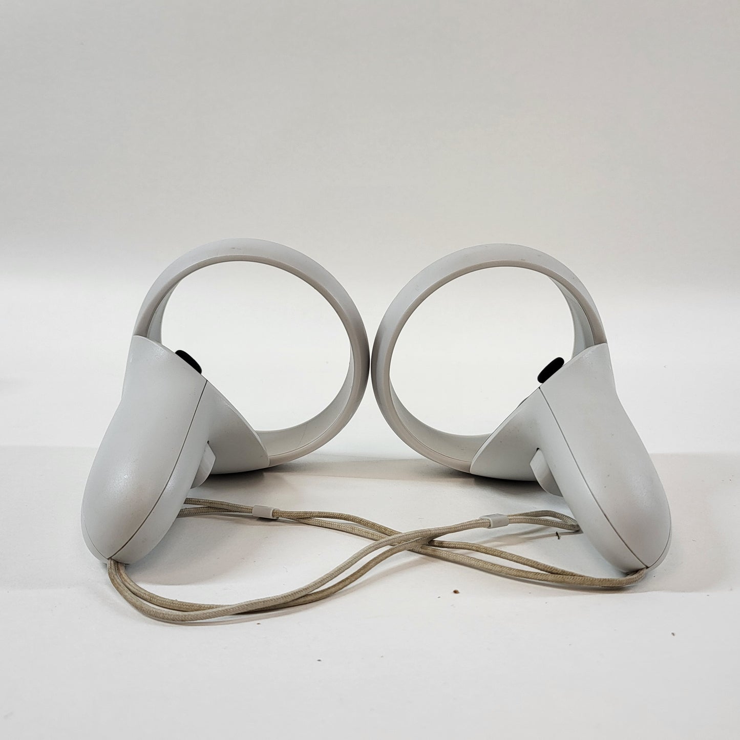 Meta Quest 2 64GB Standalone All-in-One VR Headset KW49CM