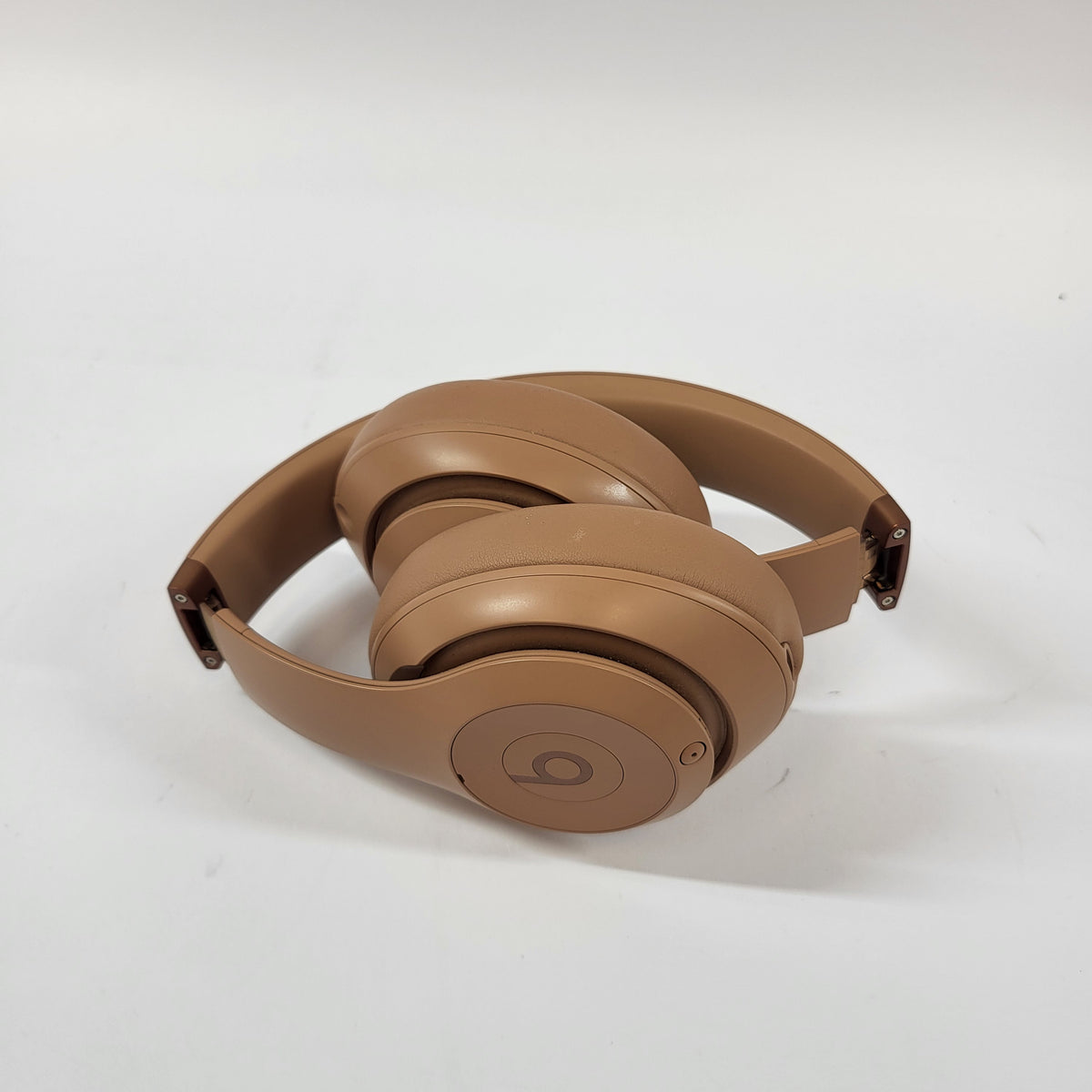 Beats Studio Pro Deep Brown MQTQ3LL/A