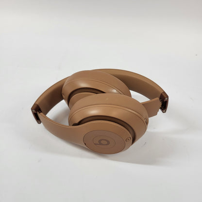 Beats Studio Pro Deep Brown MQTQ3LL/A