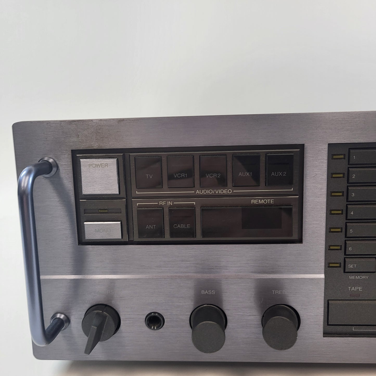 Carver Magnetic Field Amplifier Audio Video Sound Receiver AVR-100 READ