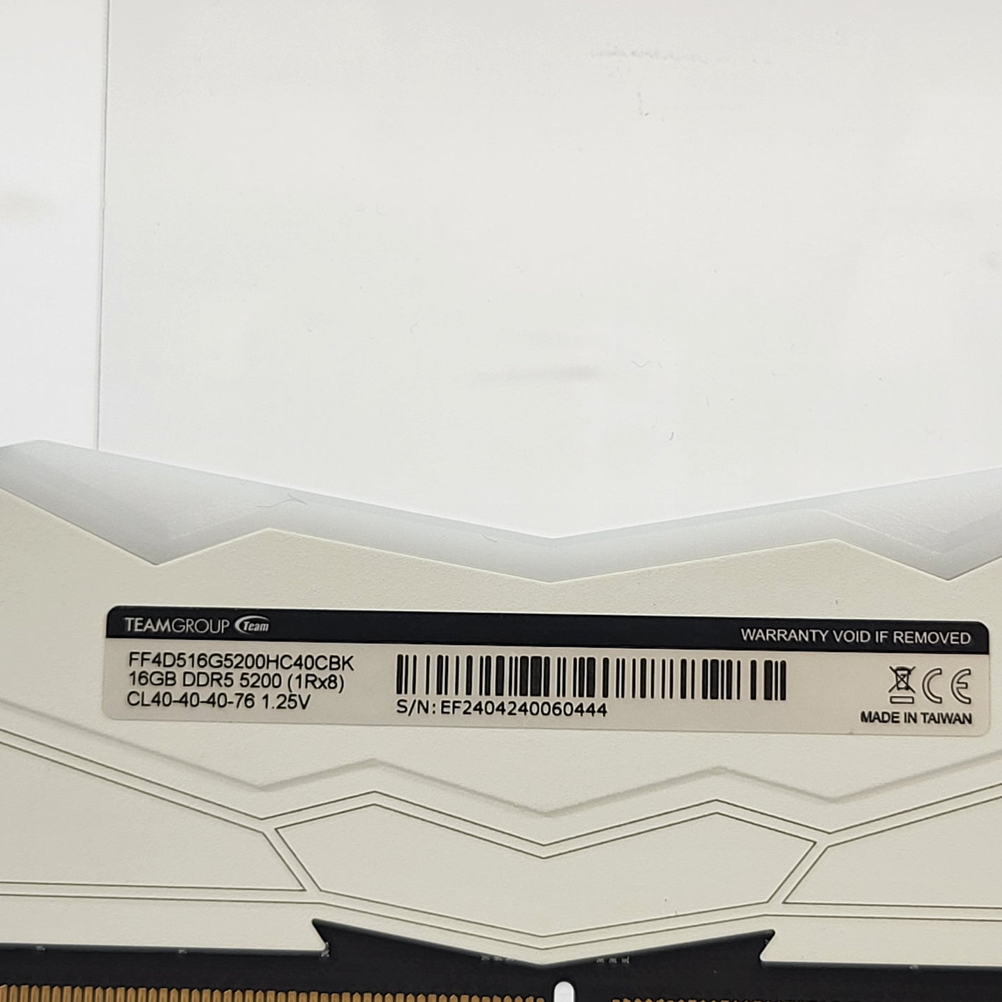 TeamGroup T-Force Delta RGB 16GB (1x16GB) RAM DDR5 5200MHz FF4D516G5200HC40CBK