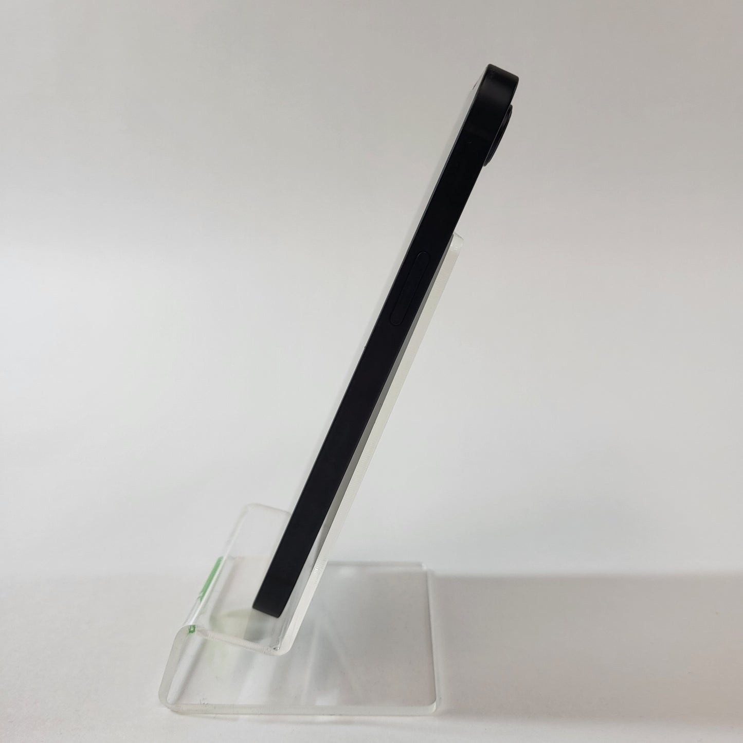 Factory Unlocked Apple iPhone 16e 128GB Black MD0D4LL/A