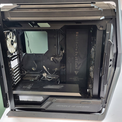 ASUS ROG Hyperion PC Case Extended ATX Full Tower Case GR701