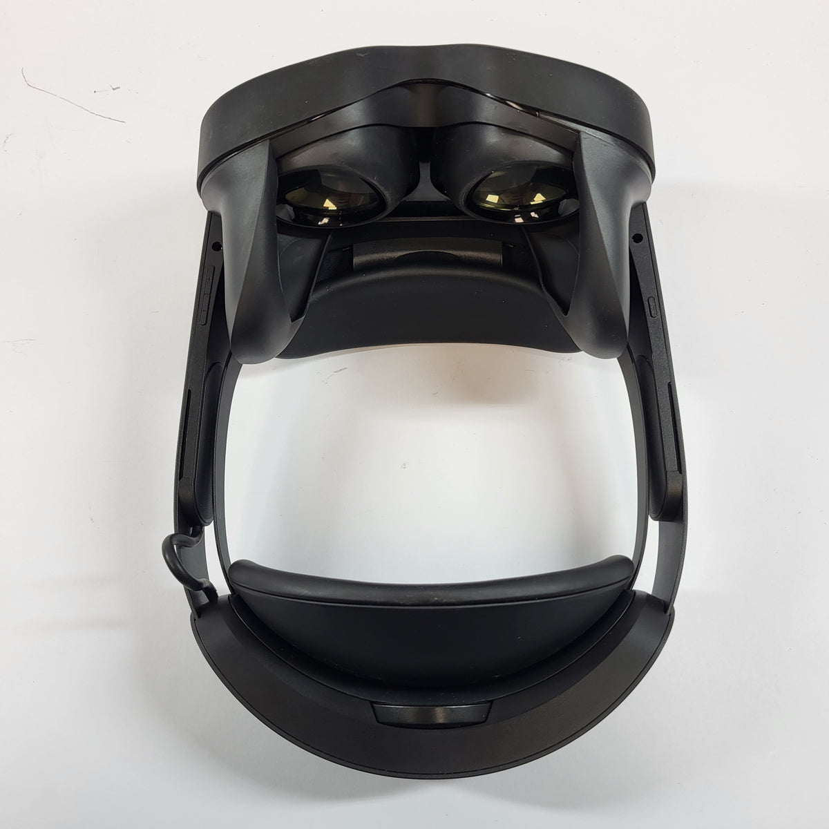 Meta Quest Pro 256GB Standalone All-in-One VR Headset DK94EC