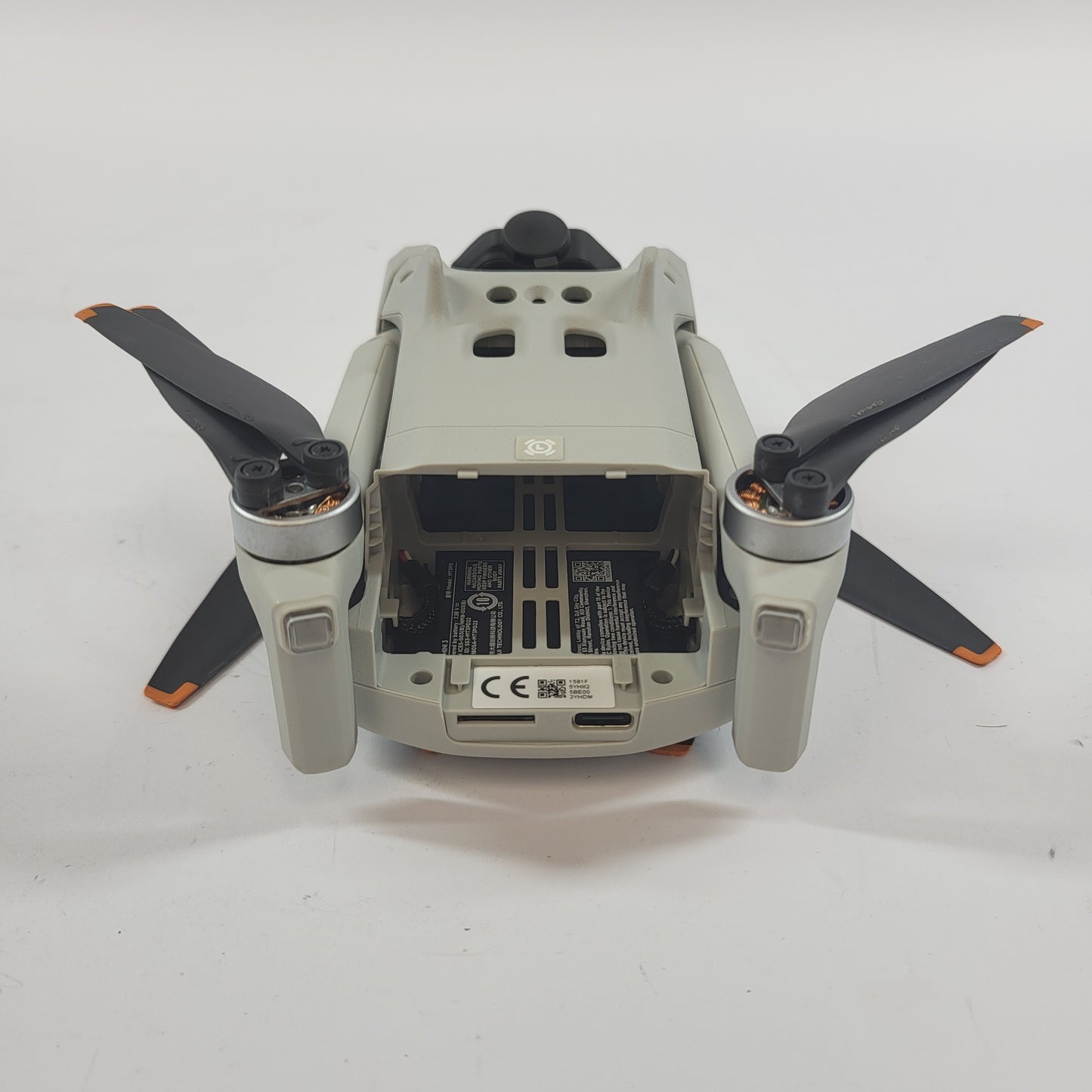 DJI Mini 3 4K Camera Drone MT3PD Fly More Combo