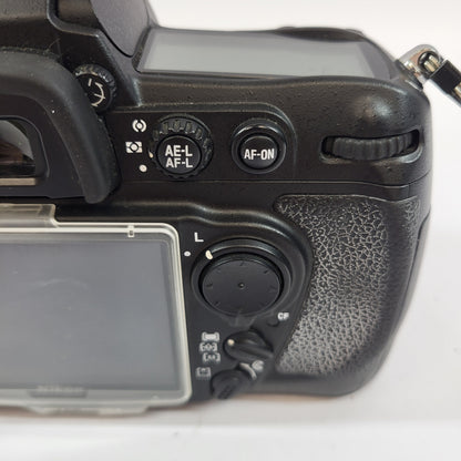 Nikon D300 12.3MP Digital SLR DSLR Camera