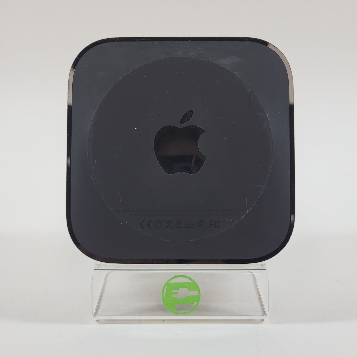 Apple TV 4K 1st Gen 32GB Digital HD Media Streamer MQD22LL/A WiFi + Ethernet