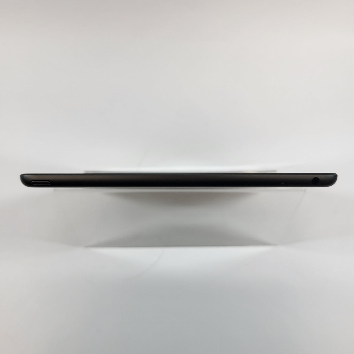 WiFi Only Apple iPad 9th Gen 64GB Space Gray MK2K3LL/A
