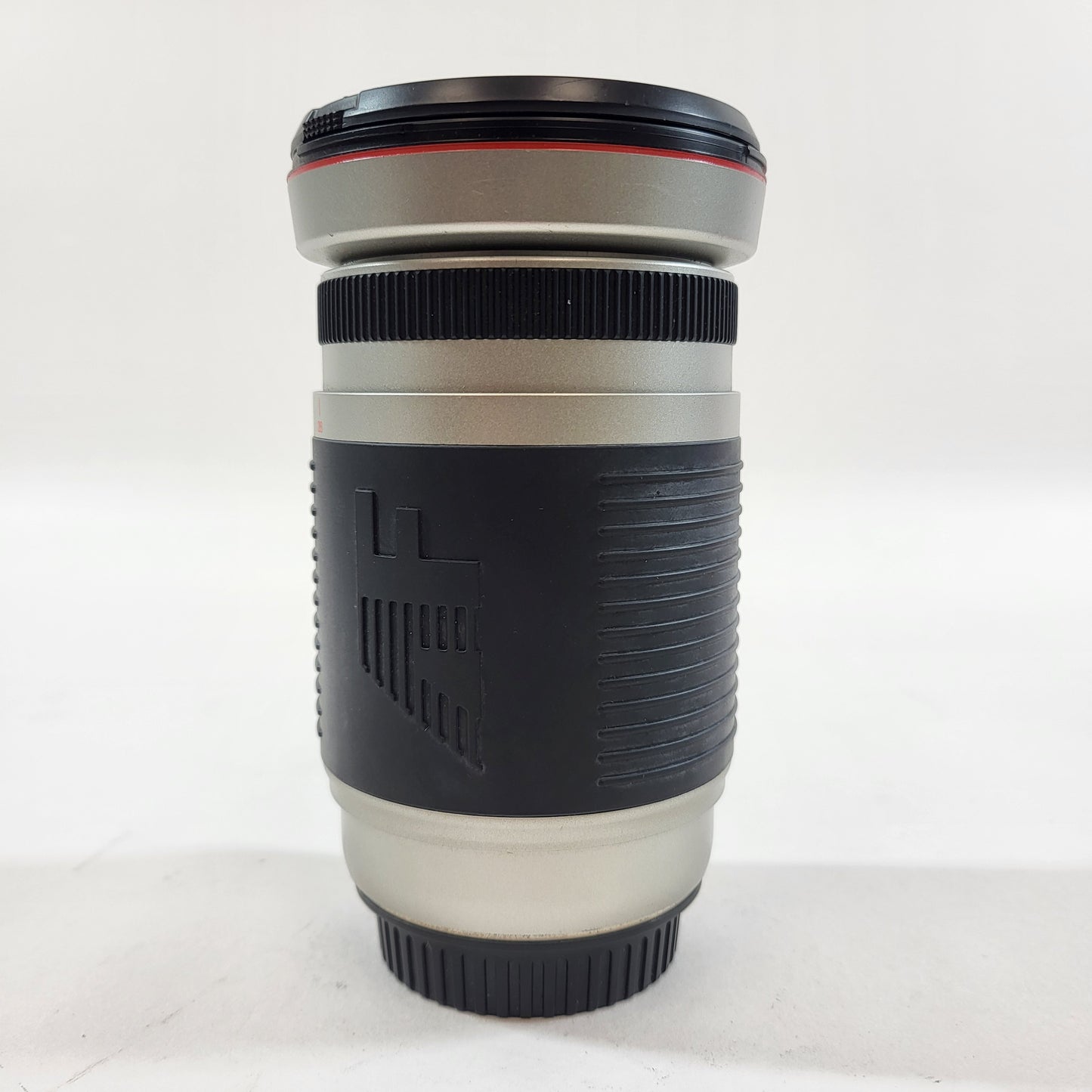 Vivitar 28-300mm f/4.5-6.3 28-300mm f/4.5-6.3 Auto & Manual Lens