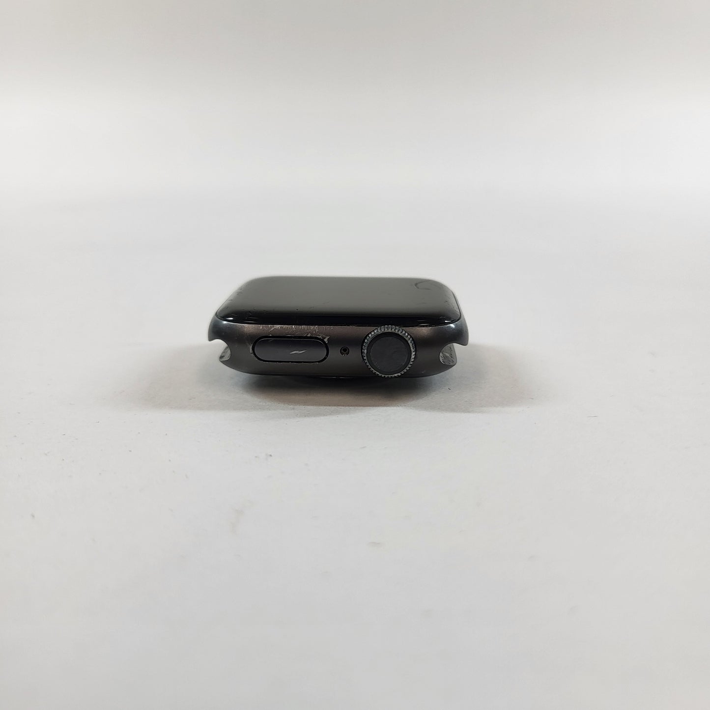 GPS Only Apple Watch Series 5 40MM Space Gray Aluminum MWV82LL/A Face Only