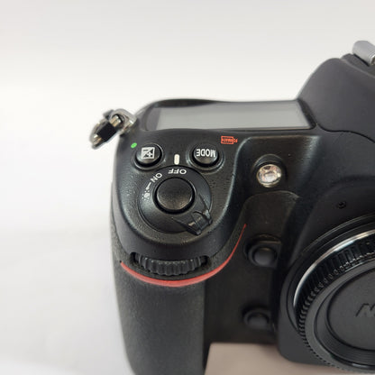 Nikon D300 12.3MP Digital SLR DSLR Camera