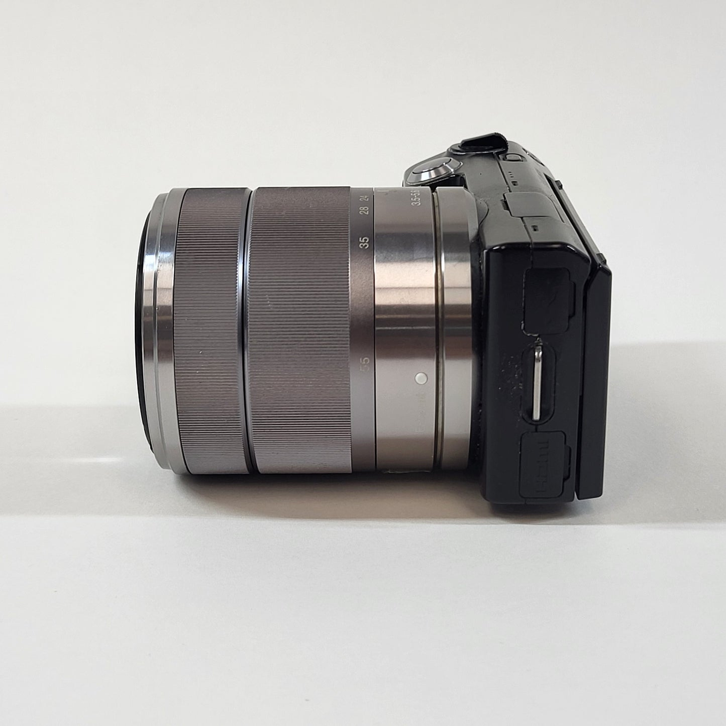 Sony Alpha NEX-5 14.1MP Compact Digital Camera