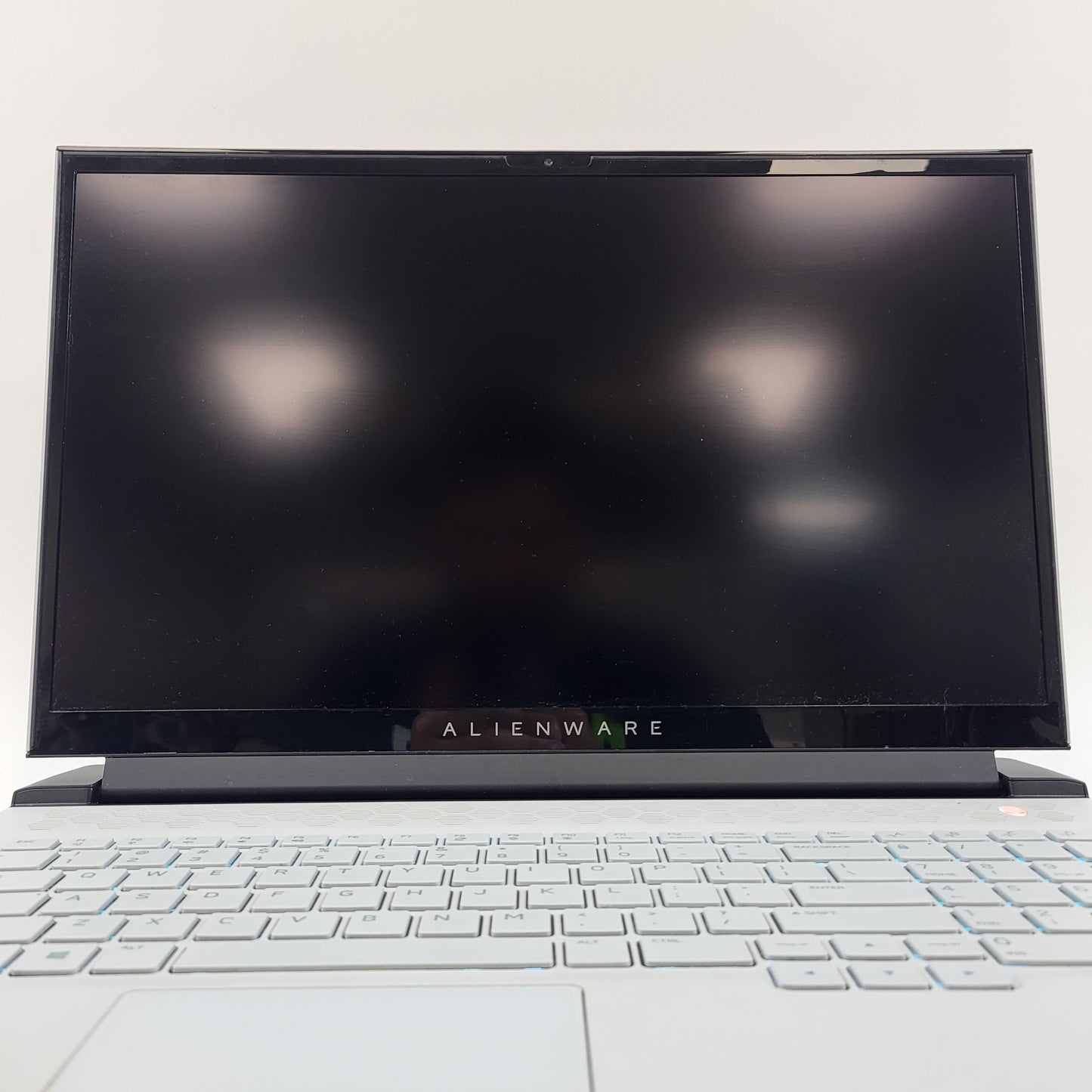 Alienware M17 R3 17.3" i7-10750H 4.6GHz 16GB RAM 256GB SSD GeForce RTX 2060