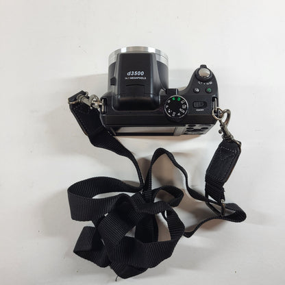 HP D3500 14.1MP Digital Camera