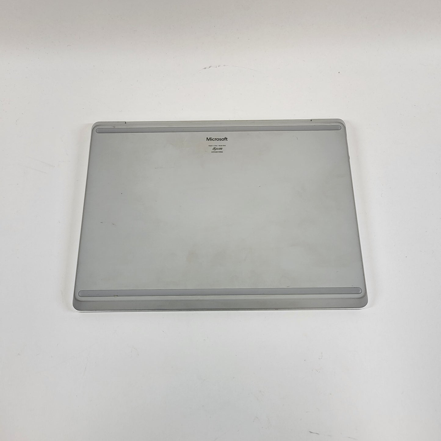 Microsoft Surface Laptop Go 2 1943 12.4" i5-1035G1 3.6GHz 8GB RAM 256GB SSD