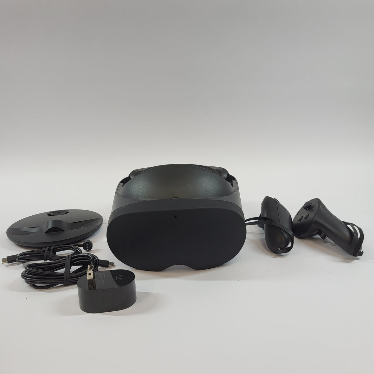 Meta Quest Pro 256GB Standalone All-in-One VR Headset DK94EC