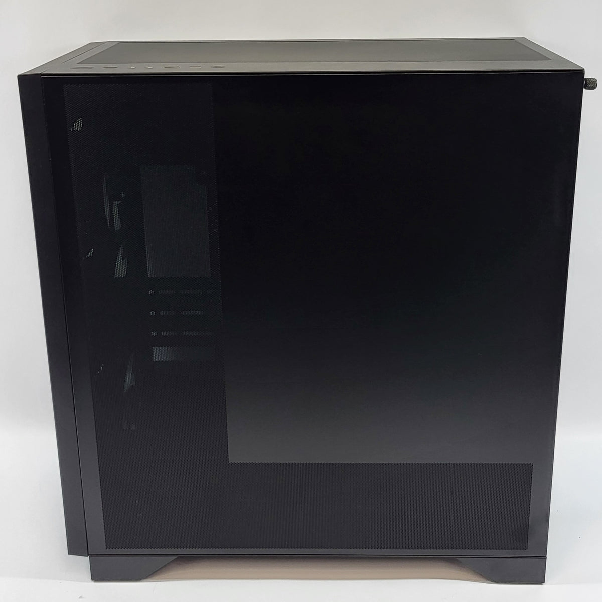 MSI Aegis Z2 Ryzen 7 8700F 4.1GHz 16GB RAM 2TB SSD GeForce RTX 5060